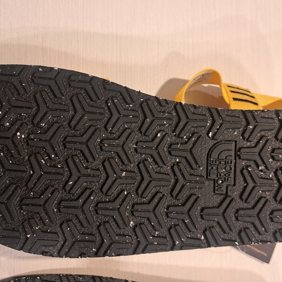 The North Face Men's Skeena Sandals size 10 - Picture 9 of 11